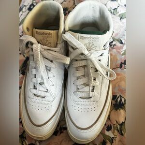 Reebok White Sneakers with Green Detail